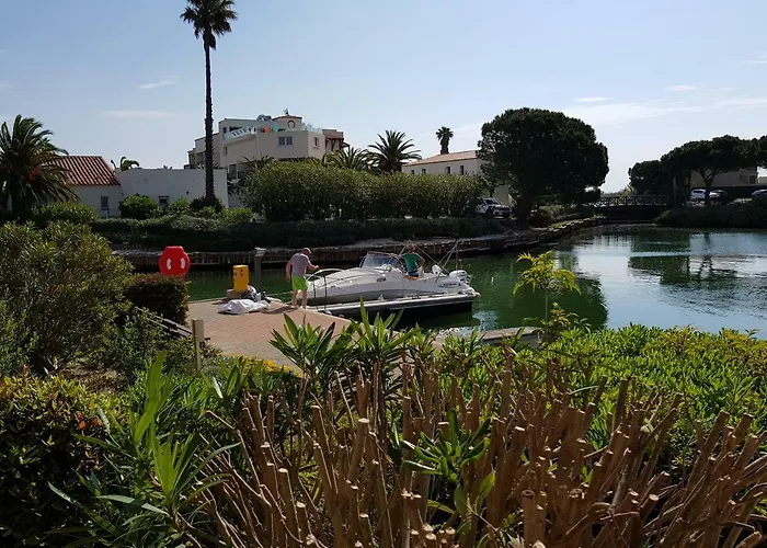 Marina Village * Saint-Cyprien (Pyrenees-Orientales)